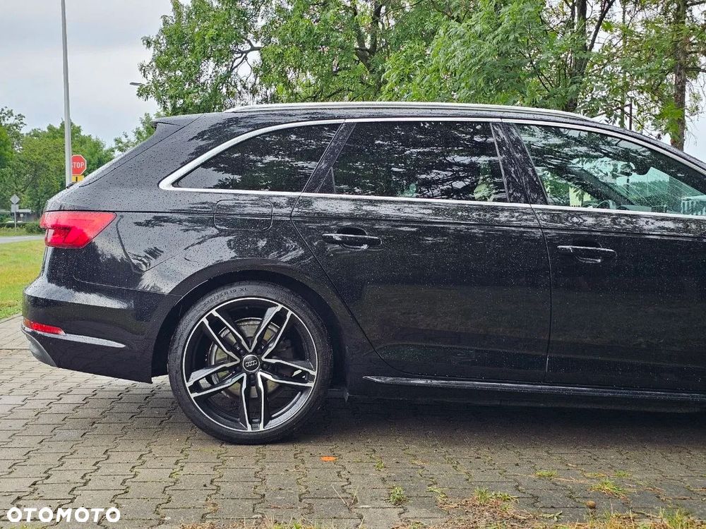 Audi A4 Avant 2.0 TDI Quattro S tronic - 13