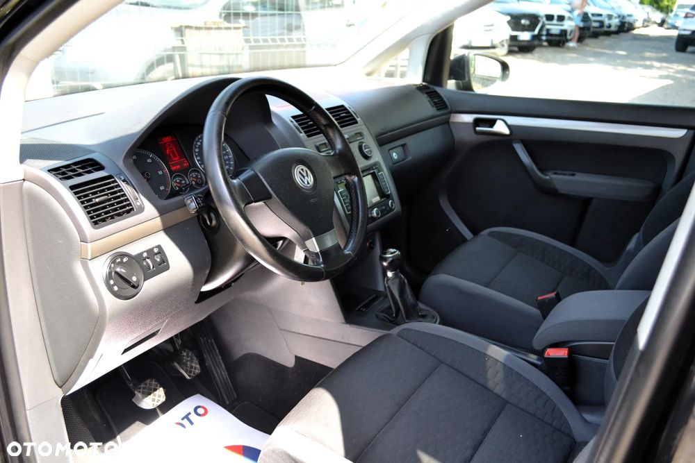 Volkswagen Touran 1.9 TDI DPF Trendline - 8