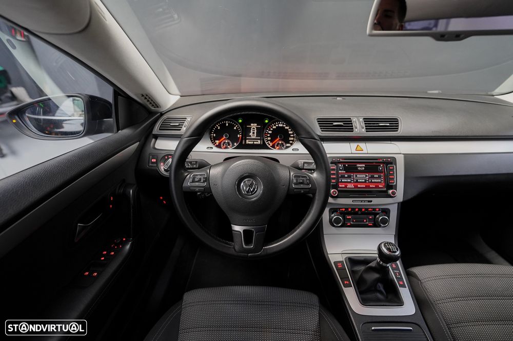 VW Passat CC 2.0 TDi BlueMotion - 6