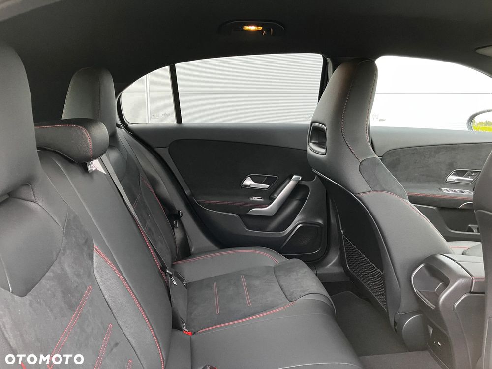 Mercedes-Benz Klasa A 250 e PHEV AMG Line 8G-DCT - 6