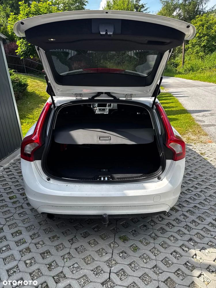 Volvo V60 D2 Drive-E Dynamic Edition (Momentum) - 15