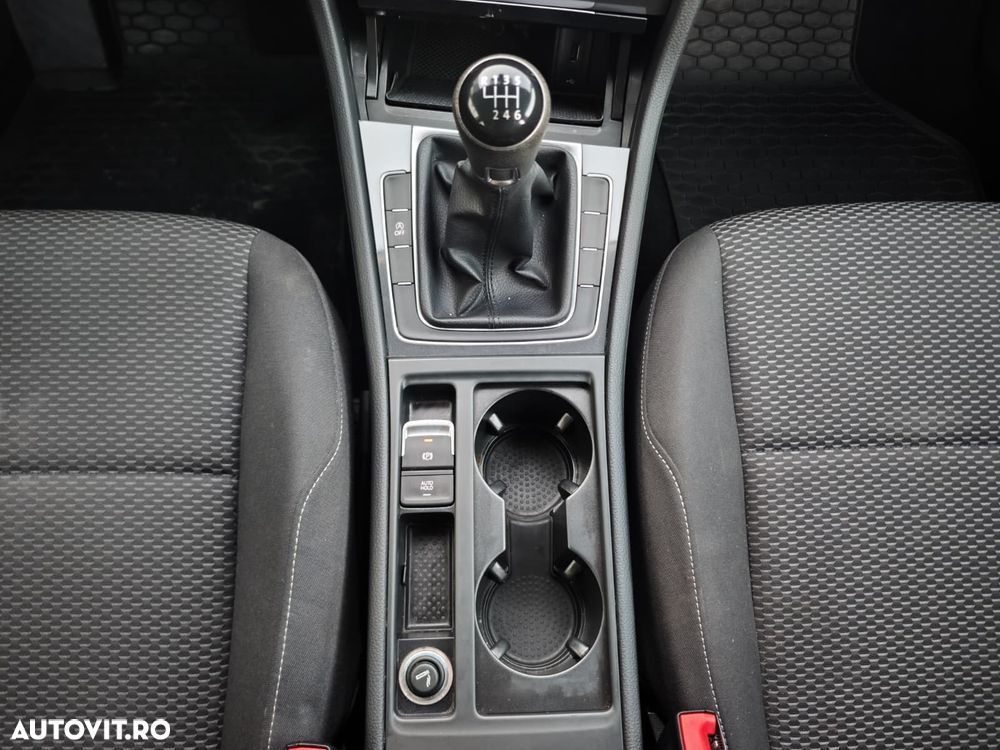 Volkswagen Golf 1.0 TSI Comfortline - 20