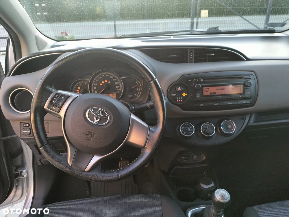 Toyota Yaris 1.33 Active - 5