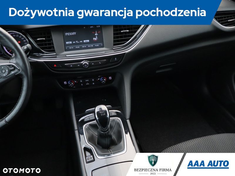 Opel Insignia - 10