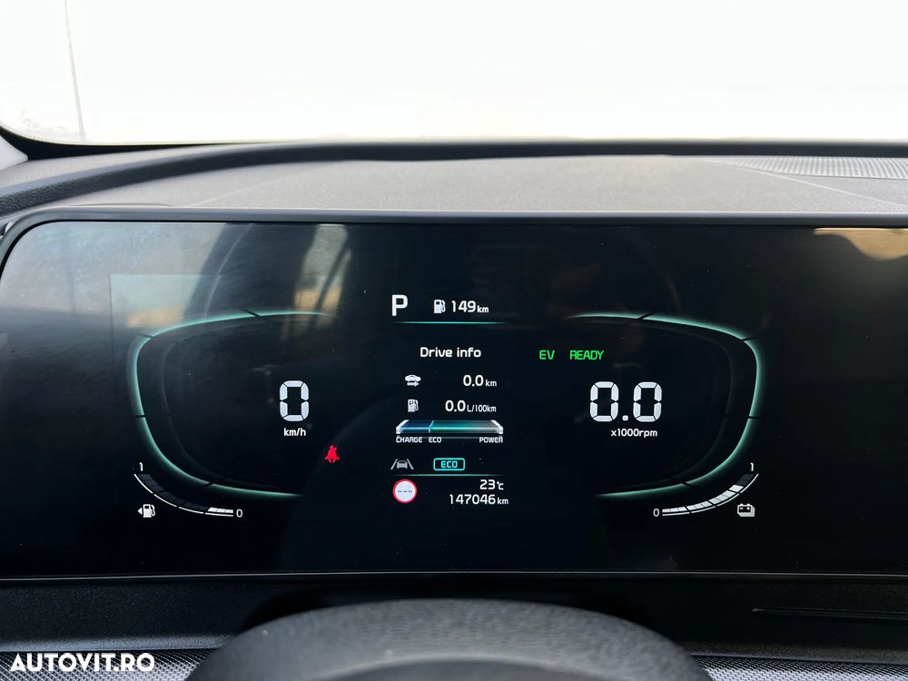 Kia Sportage 1.6 T-GDI PHEV 6AT 4x4 Business Line - 23