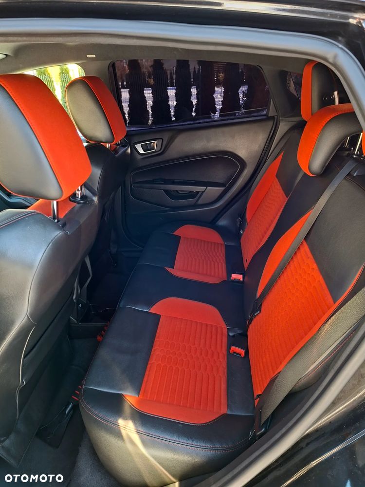 Ford Fiesta 1.6 EcoBoost ST - 8