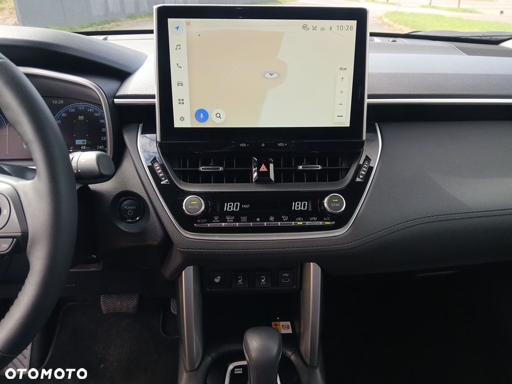 Toyota Corolla Cross - 32