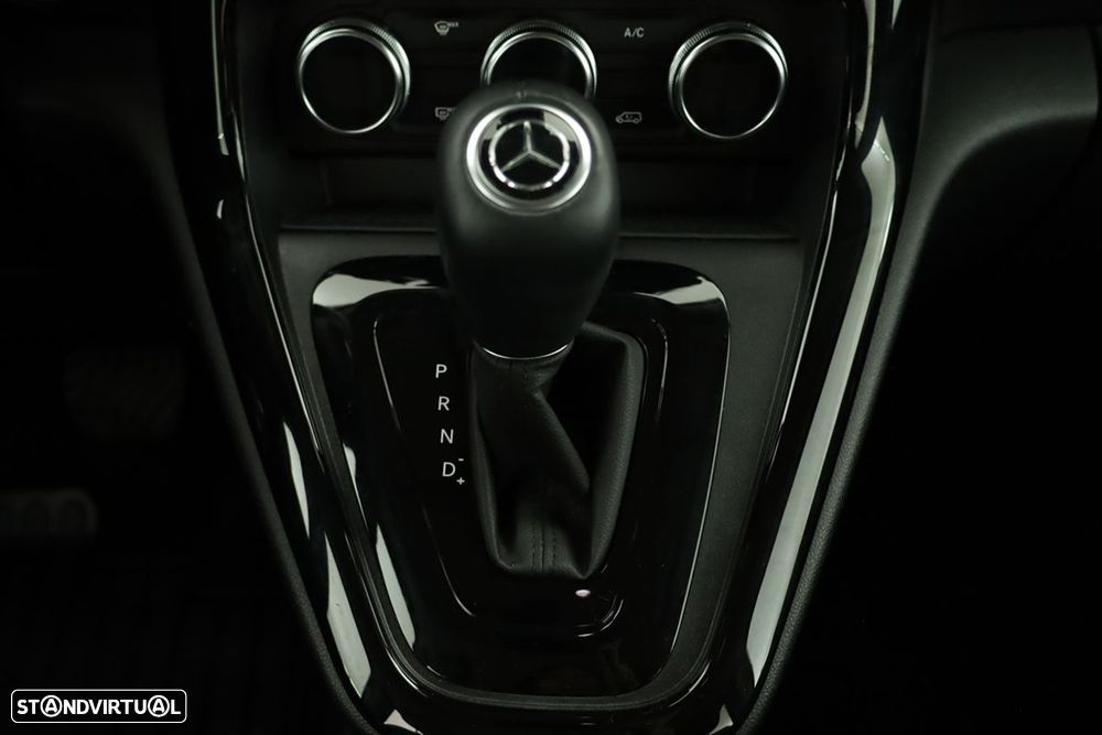 Mercedes-Benz t-180 Classe d - 14