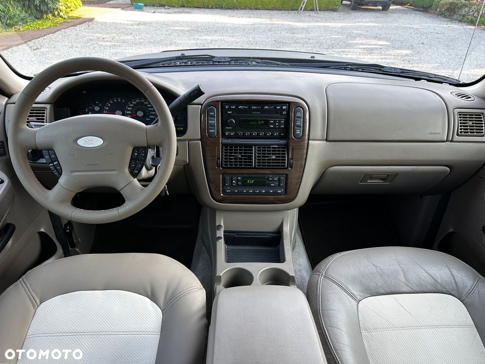 Ford Explorer 4.6 - 21
