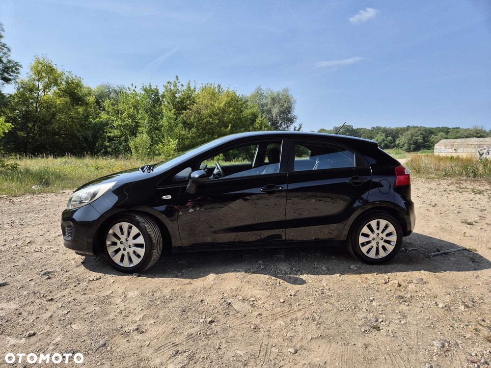 Kia Rio - 2
