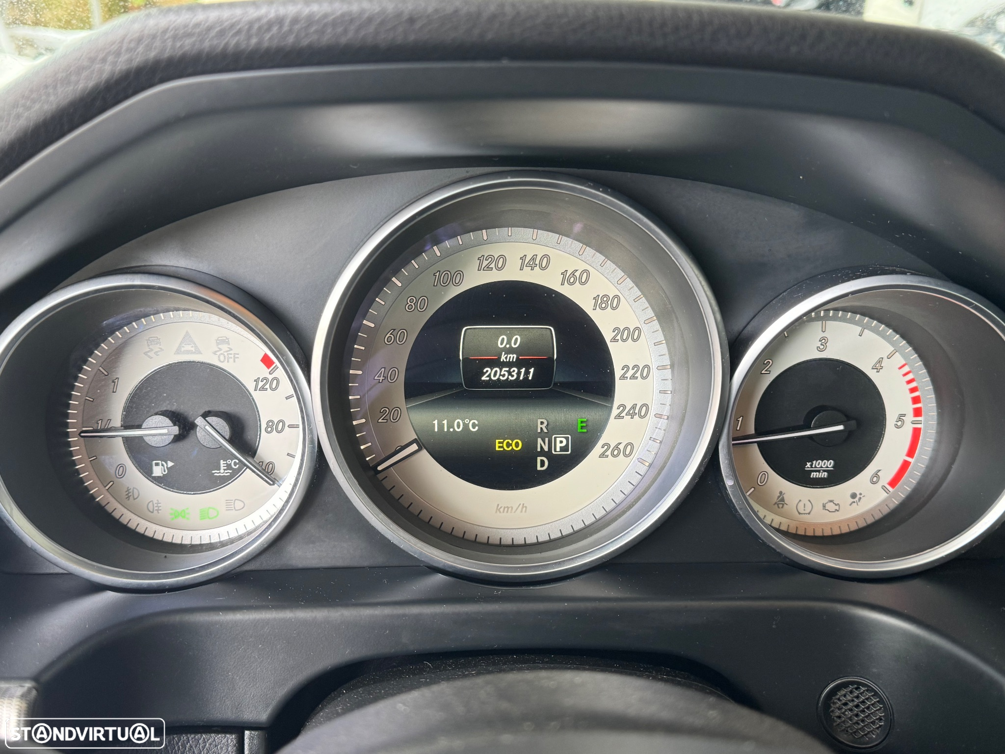 Mercedes-Benz E 220 d Avantgarde+ - 4