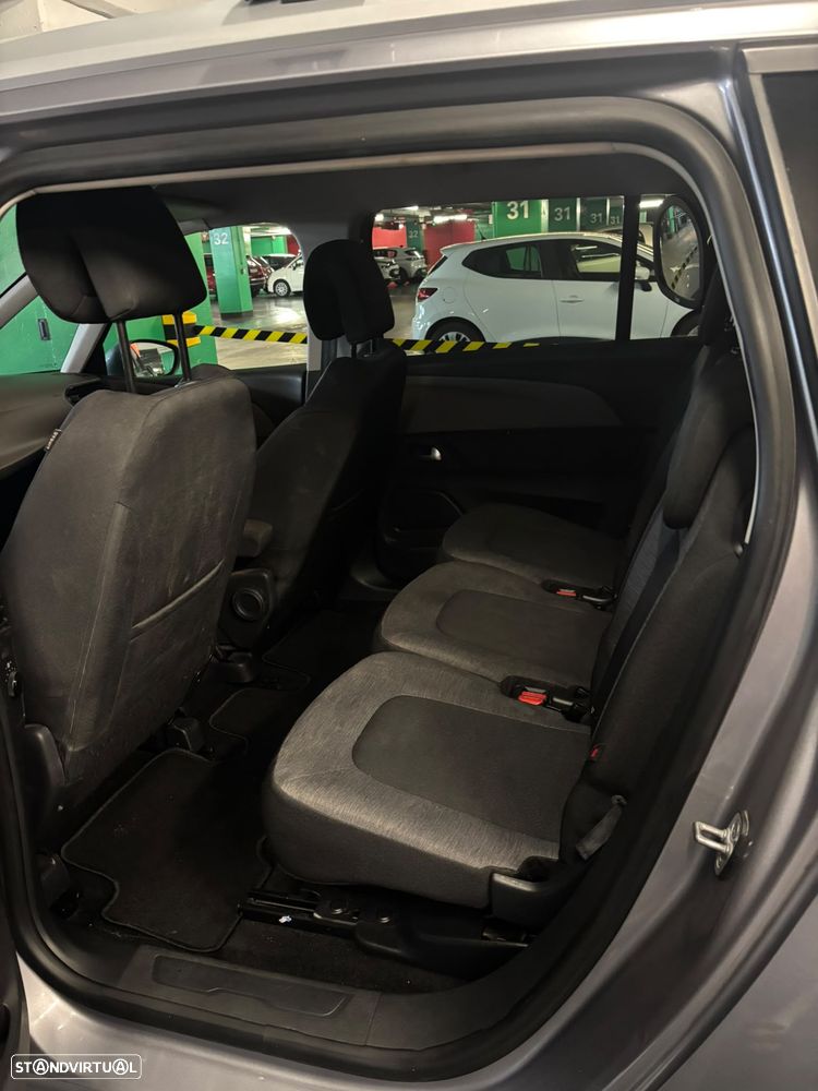 Citroën Grand C4 Spacetourer - 22