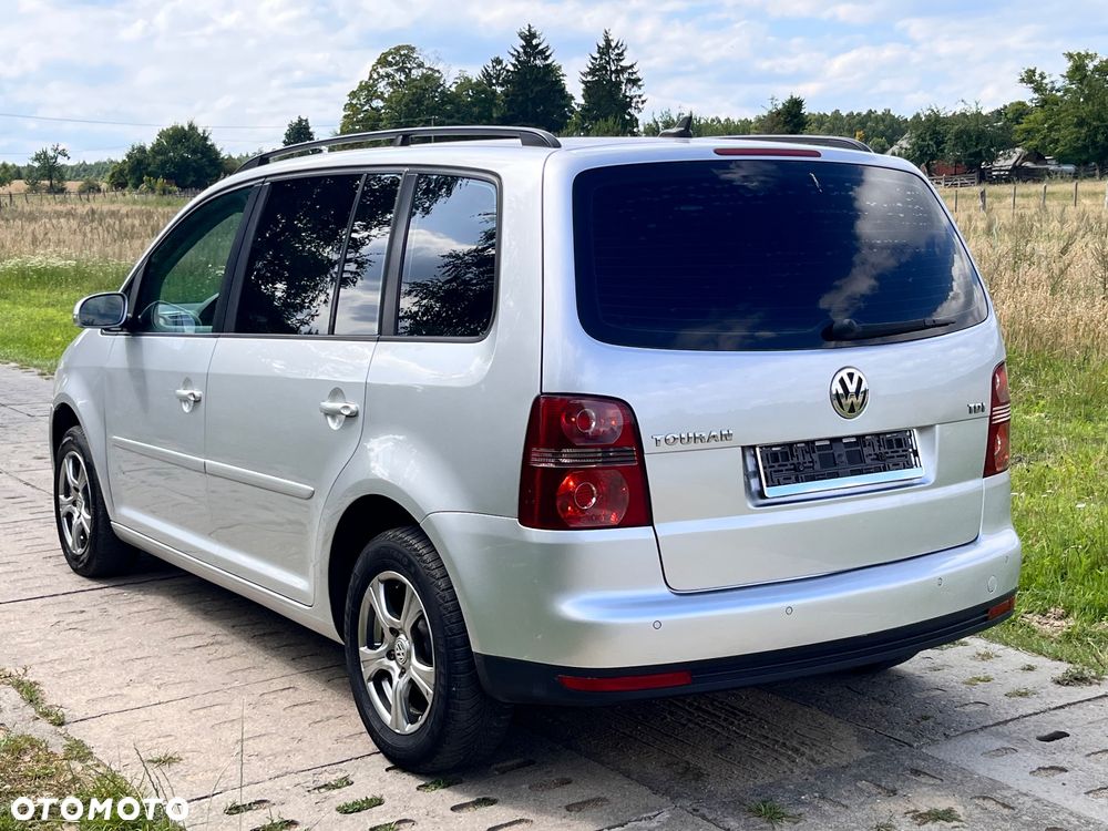 Volkswagen Touran 1.9 TDI DPF DSG Highline - 39