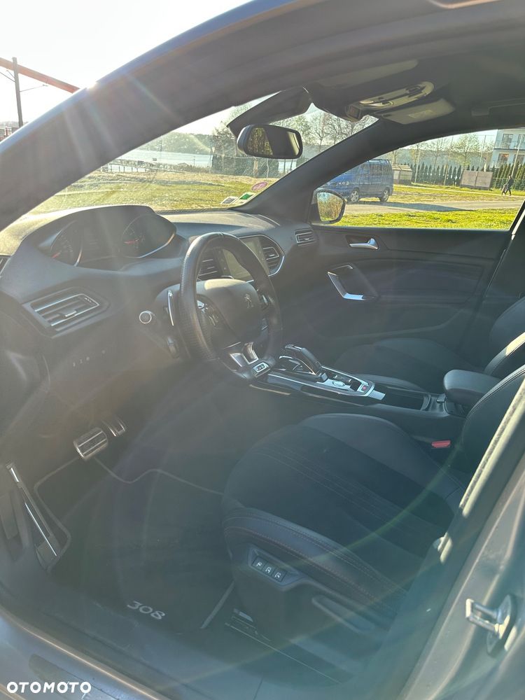Peugeot 308 1.6 PureTech GPF GT S&S EAT8 - 11