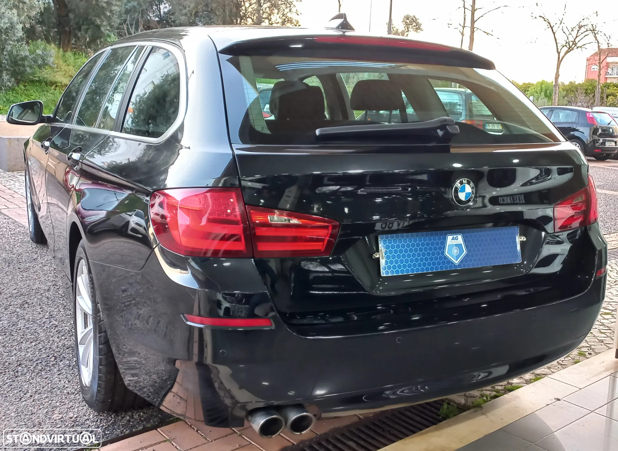 BMW 520 d Exclusive Auto 129g - 3