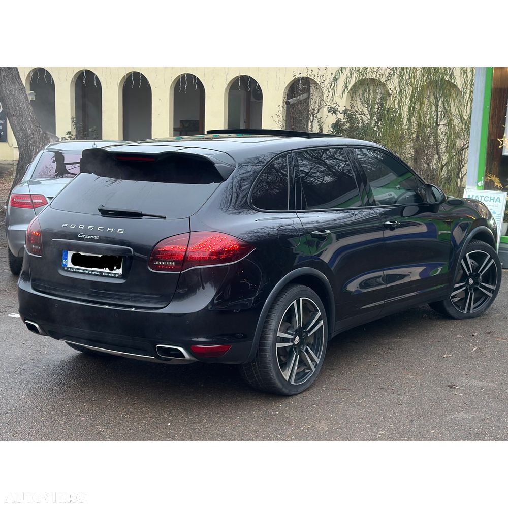 Porsche Cayenne Platinum Edition - 10