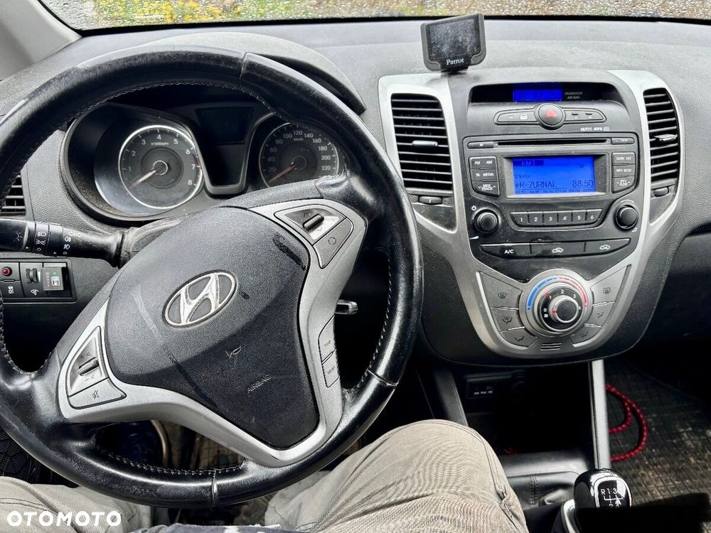 Hyundai ix20 1.4 blue - 10
