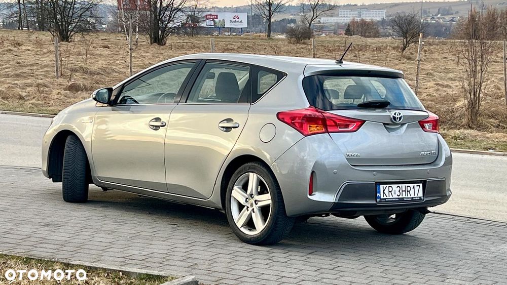 Toyota Auris - 5