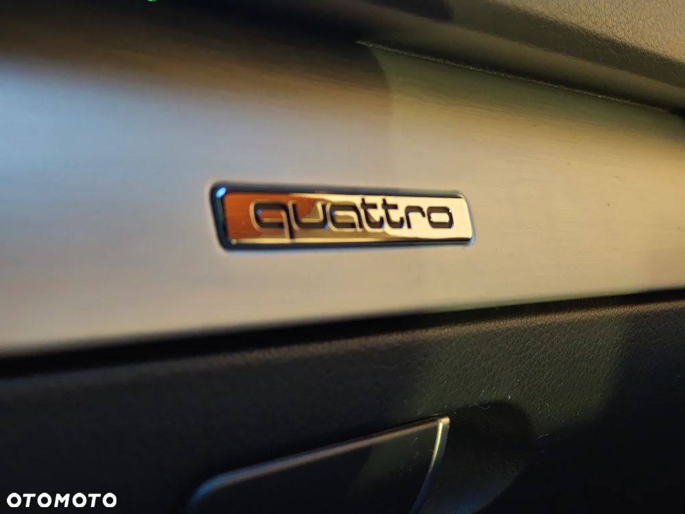 Audi A4 Avant 2.0 T FSI quattro - 12