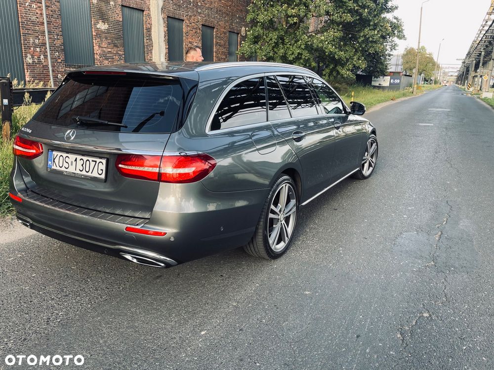 Mercedes-Benz Klasa E 220 d Business Edition 9G-TRONIC - 31