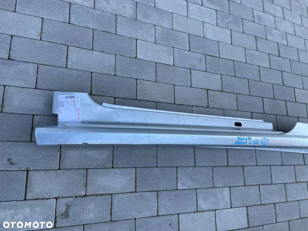 PRÓG LEWY, REPERATURKA VW POLO 6R0  2009-- NOWY 3D - 3