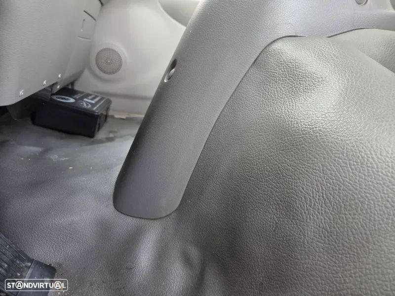 Toyota Dyna 150 - 11