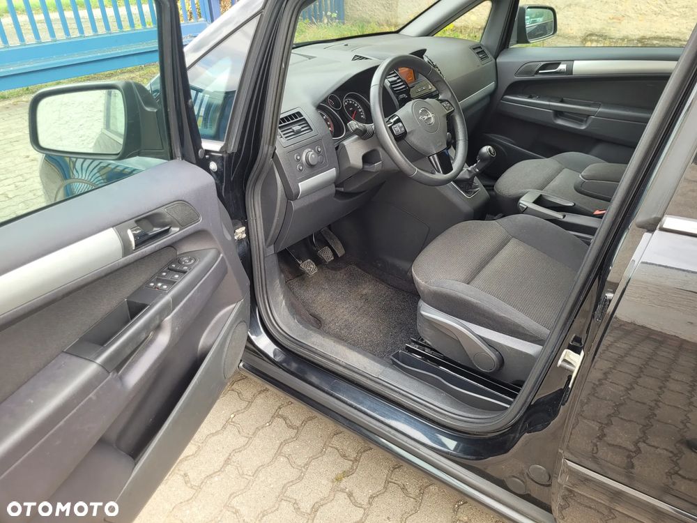 Opel Zafira 1.8 Edition Plus - 3