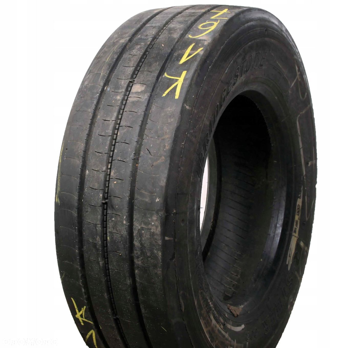 Opona ciężarowa 245/70R17.5 Bridgestone R-STEER 002 przód idK167 - 1