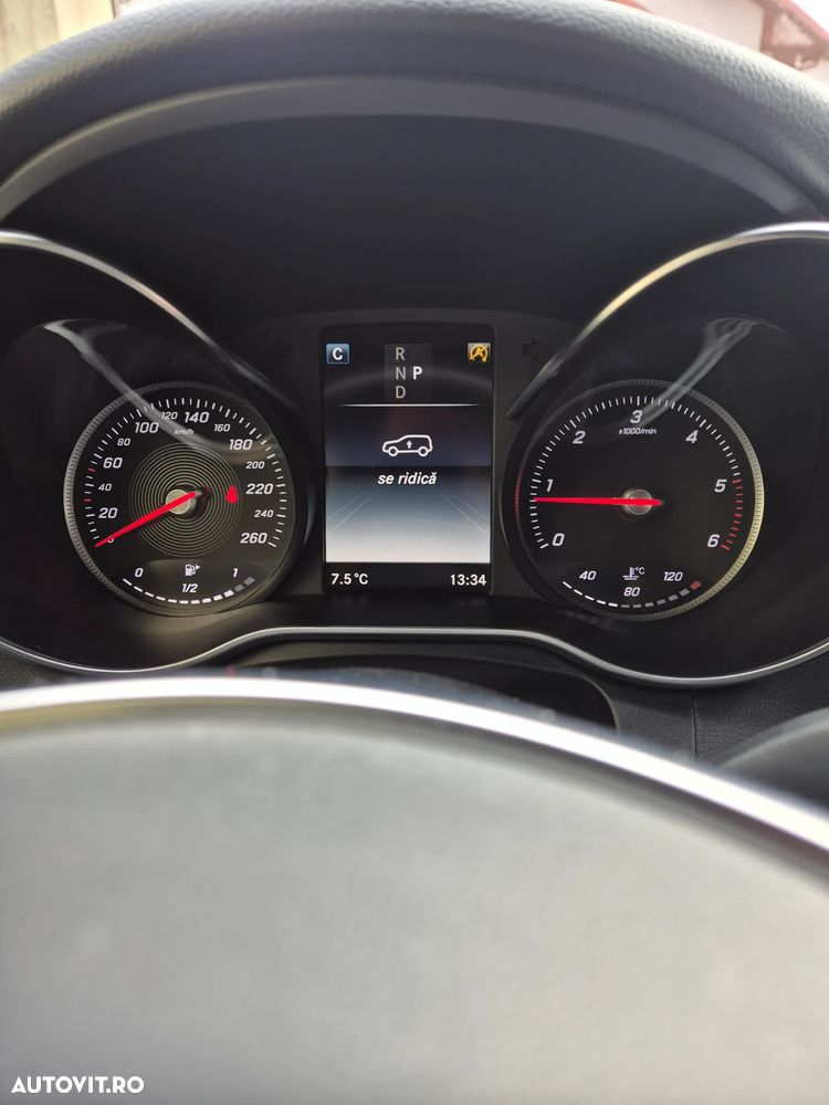 Mercedes-Benz GLC 250 d 4MATIC 9G-TRONIC AMG Line - 31