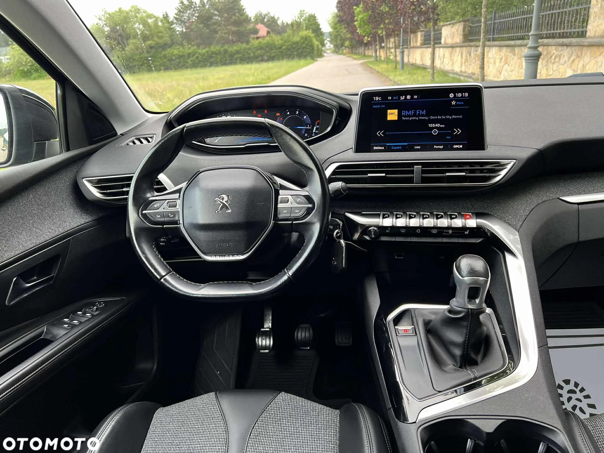 Peugeot 5008 1.5 BlueHDi Allure S&S - 19