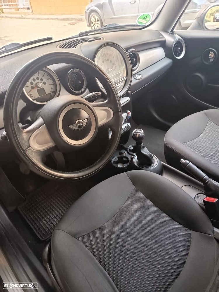 MINI 3 Portas One - 4