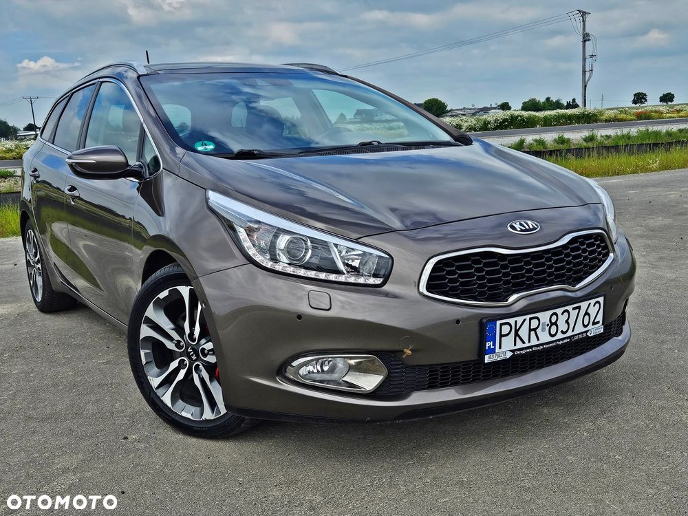Kia Ceed 1.6 GDI DCT Platinum Edition - 26