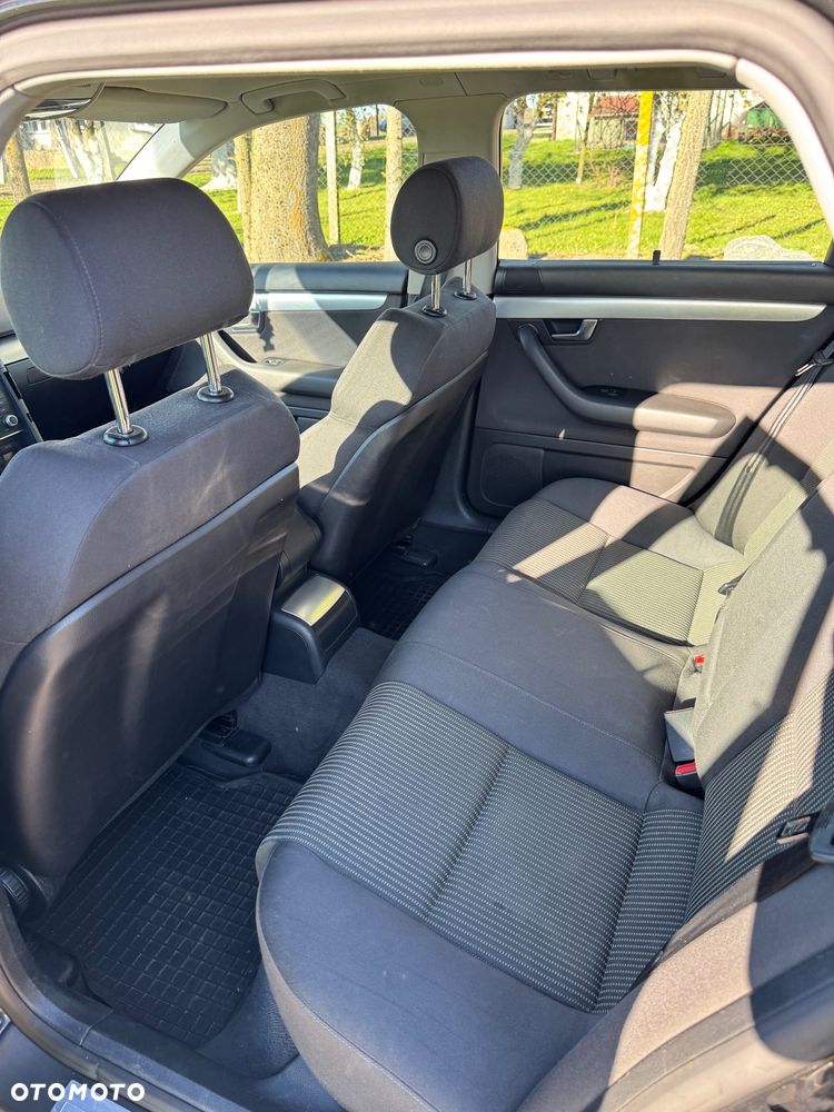 Audi A4 Avant 2.0 TDI - 11