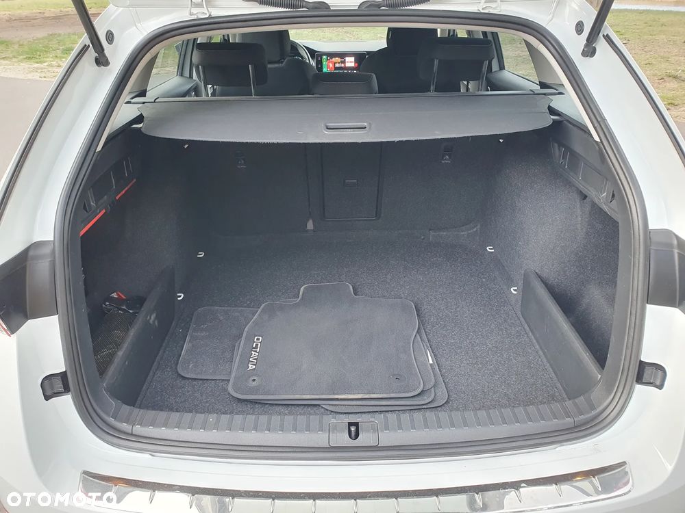 Skoda Octavia 2.0 TDI Ambition DSG - 16