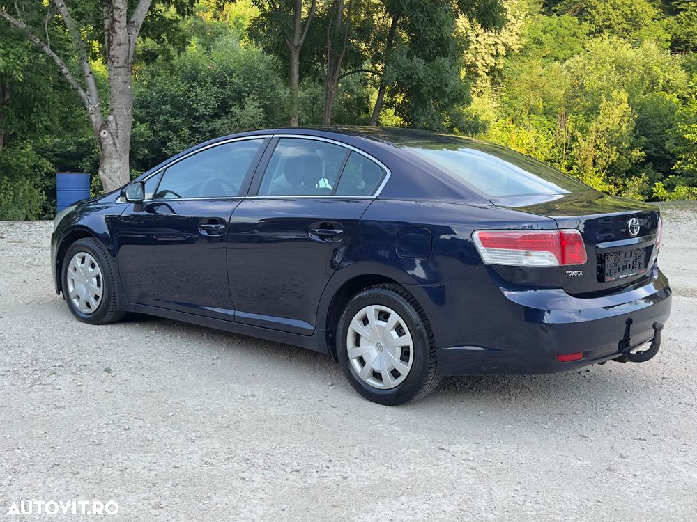 Toyota Avensis 2.0 D-4D - 3