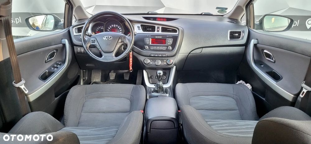 Kia Ceed 1.6 CRDi 128 Vision - 9