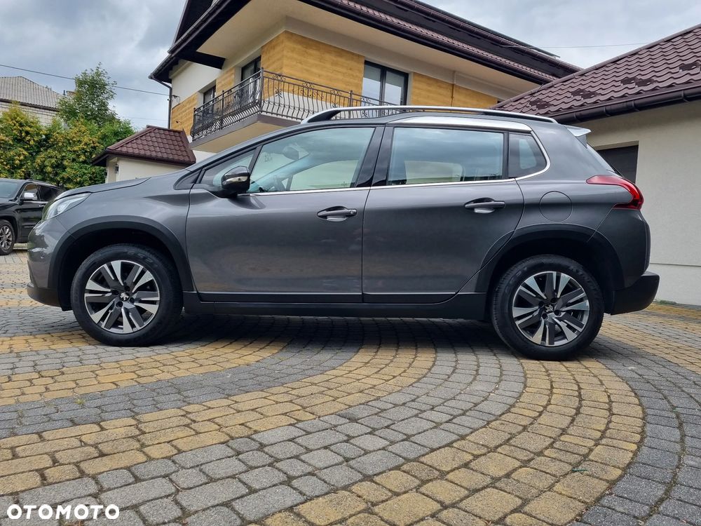 Peugeot 2008 1.2 Pure Tech Allure S&S - 27