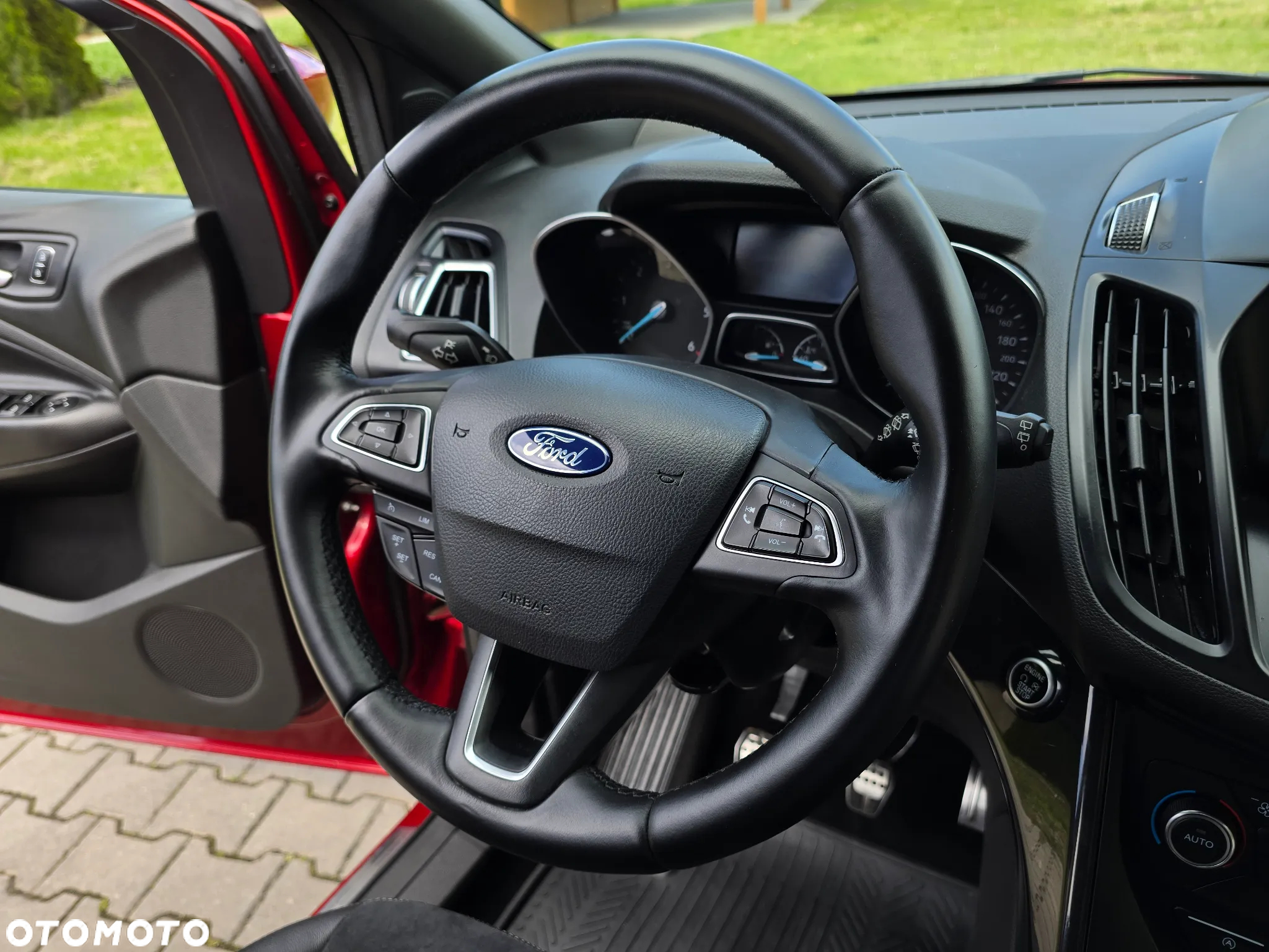 Ford Kuga 2.0 TDCi AWD ST-Line - 24