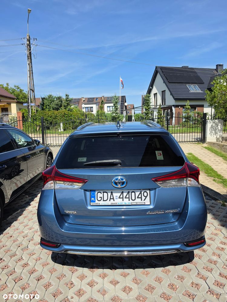 Toyota Auris 1.8 HSD Luna - 2