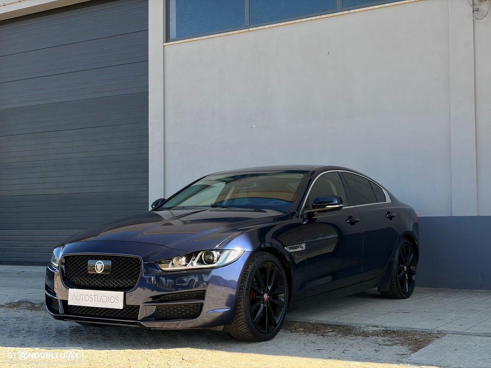 Jaguar XE 2.0 D Portfolio Aut. - 1