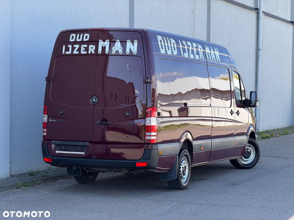 Mercedes-Benz Sprinter 319 - 4