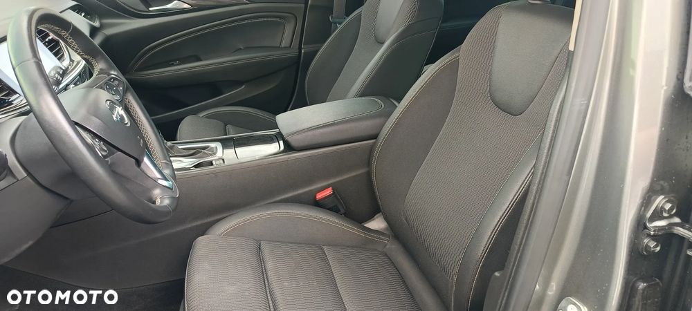 Opel Insignia 2.0 CDTI Innovation S&S - 10