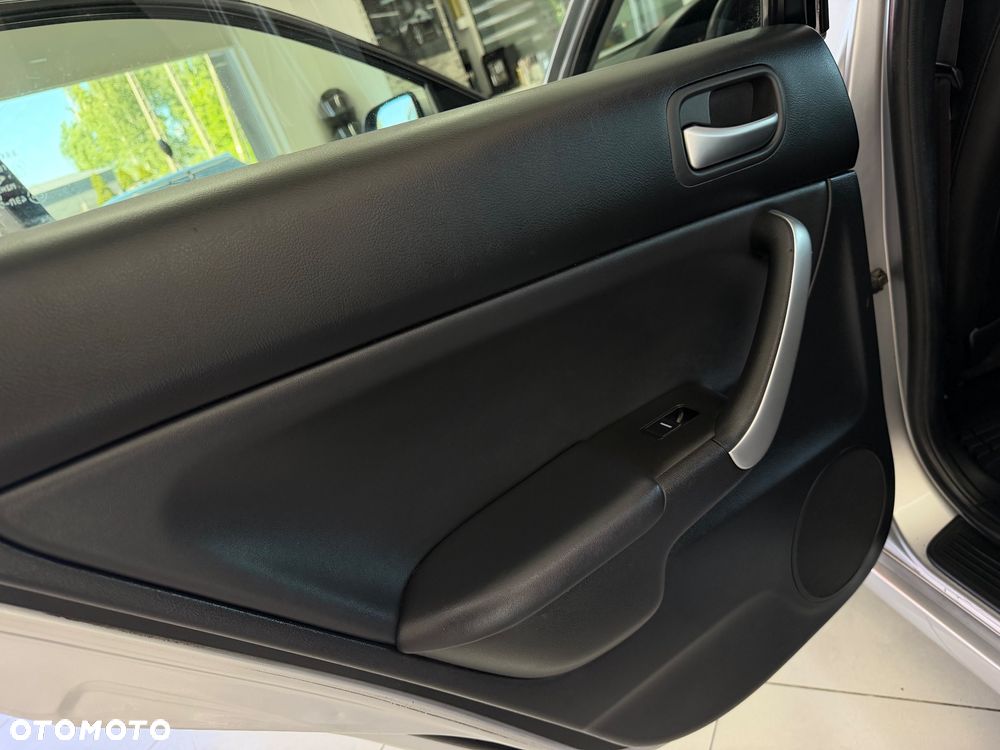 Honda Accord 2.0 Comfort - 34