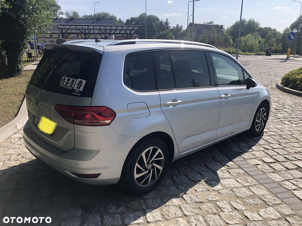 Volkswagen Touran 1.4 TSI BMT Comfortline DSG - 5