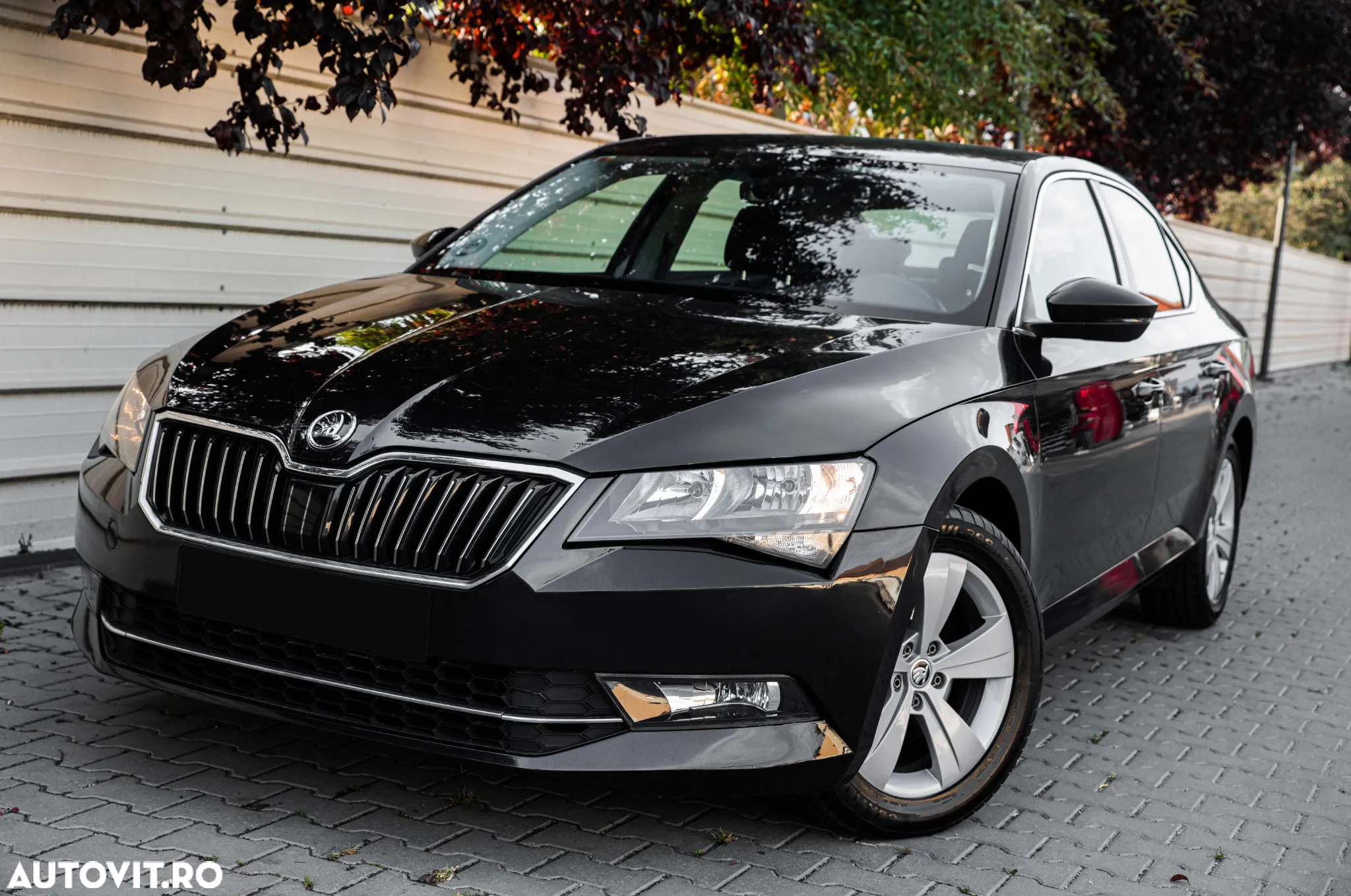 Skoda Superb 2.0 TDI Active - 35