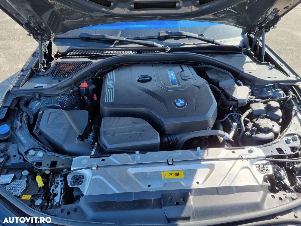 BMW Seria 3 330e Aut. M Sport - 13