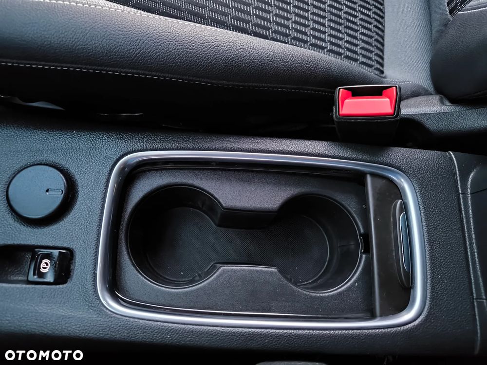 Opel Astra 1.2 Turbo Start/Stop Business Elegance - 34