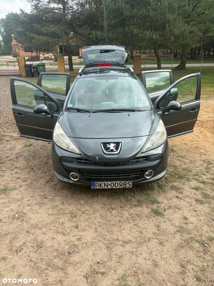 Peugeot 207 1.6 HDi - 20