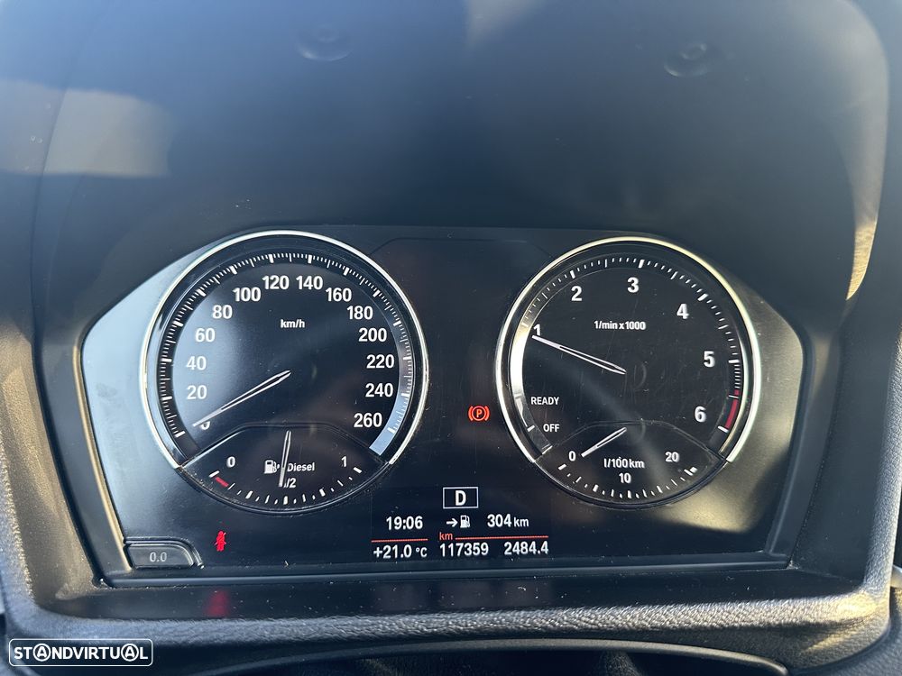BMW X1 16 d sDrive Auto Line Sport - 6