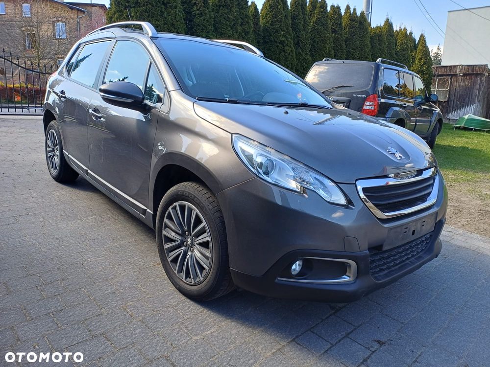 Peugeot 2008 PureTech 110 Style - 2